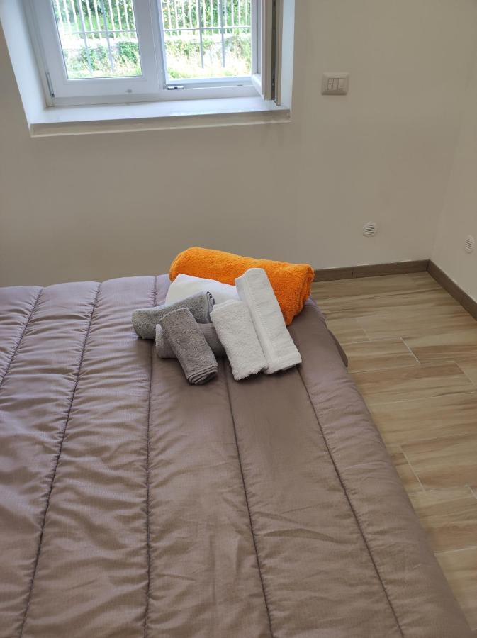Giada'S House Apartment Cimitile Bagian luar foto