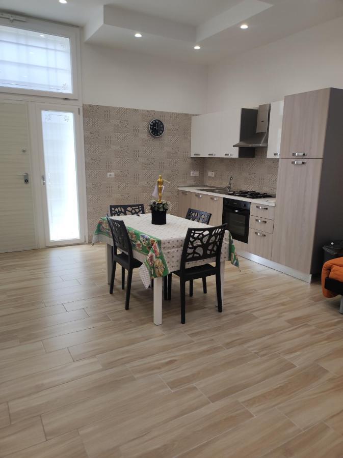 Giada'S House Apartment Cimitile Bagian luar foto